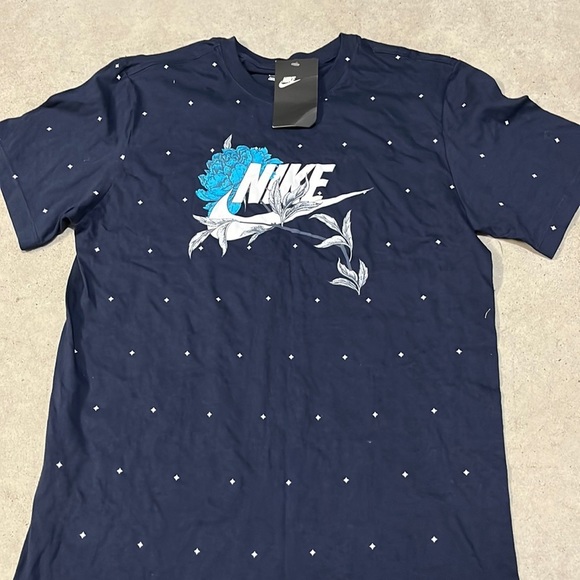 Nike Women's Graphic Dark Blue Floral  Tee Shirt Small - Picture 3 of 7